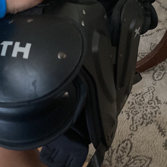 Football pads - Picture 5 of 5